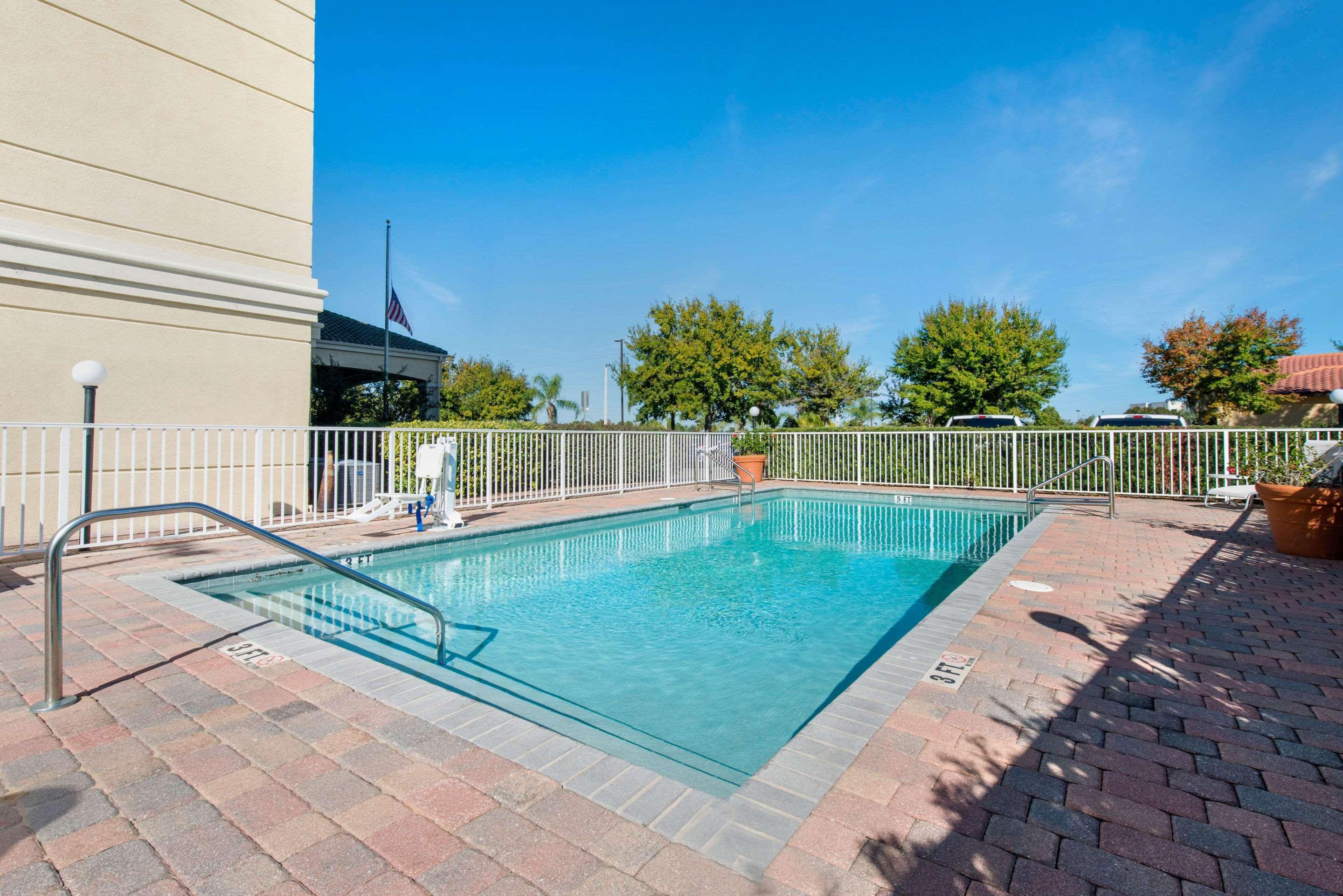 Comfort Inn & Suites Tavares North Buitenkant foto