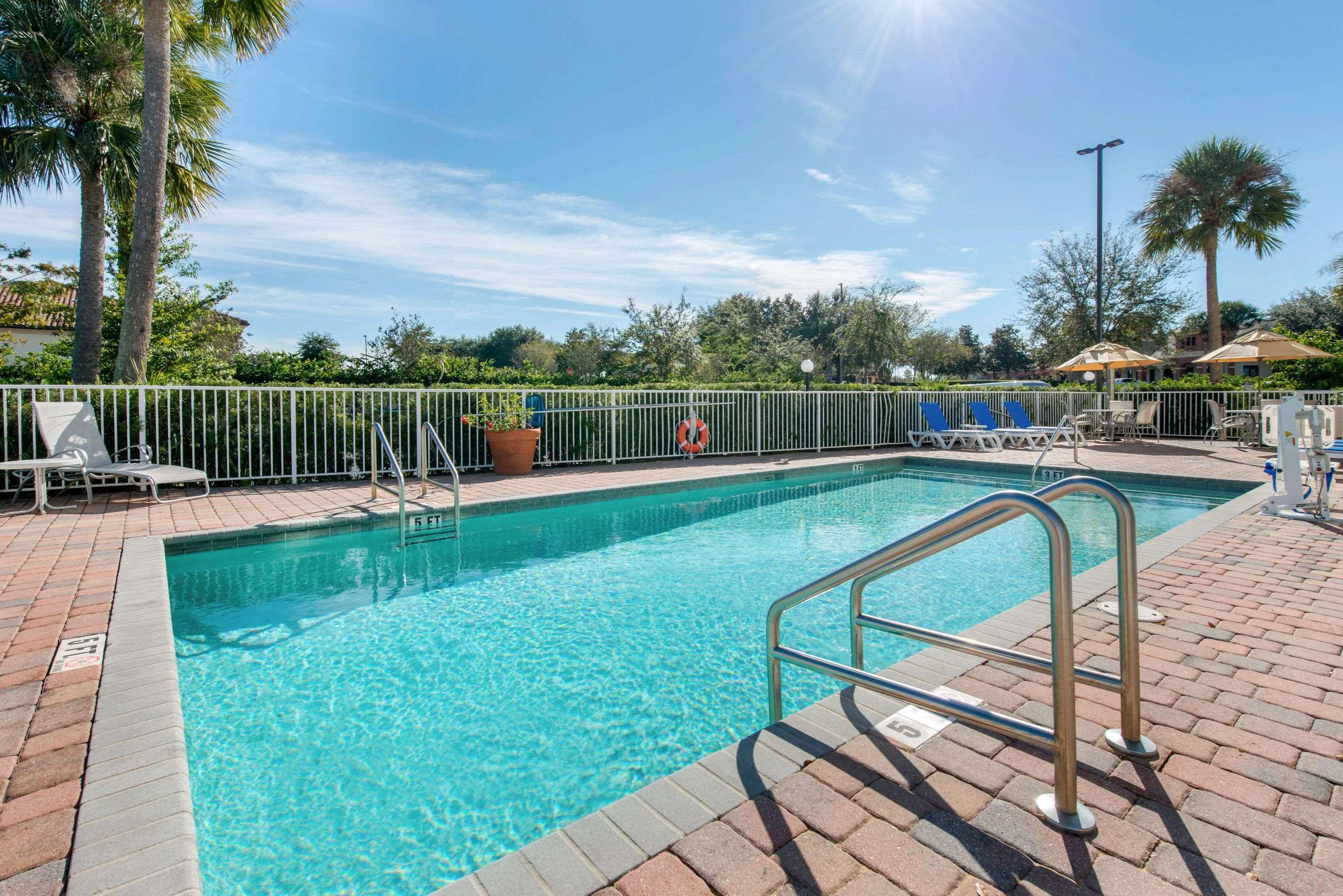 Comfort Inn & Suites Tavares North Buitenkant foto