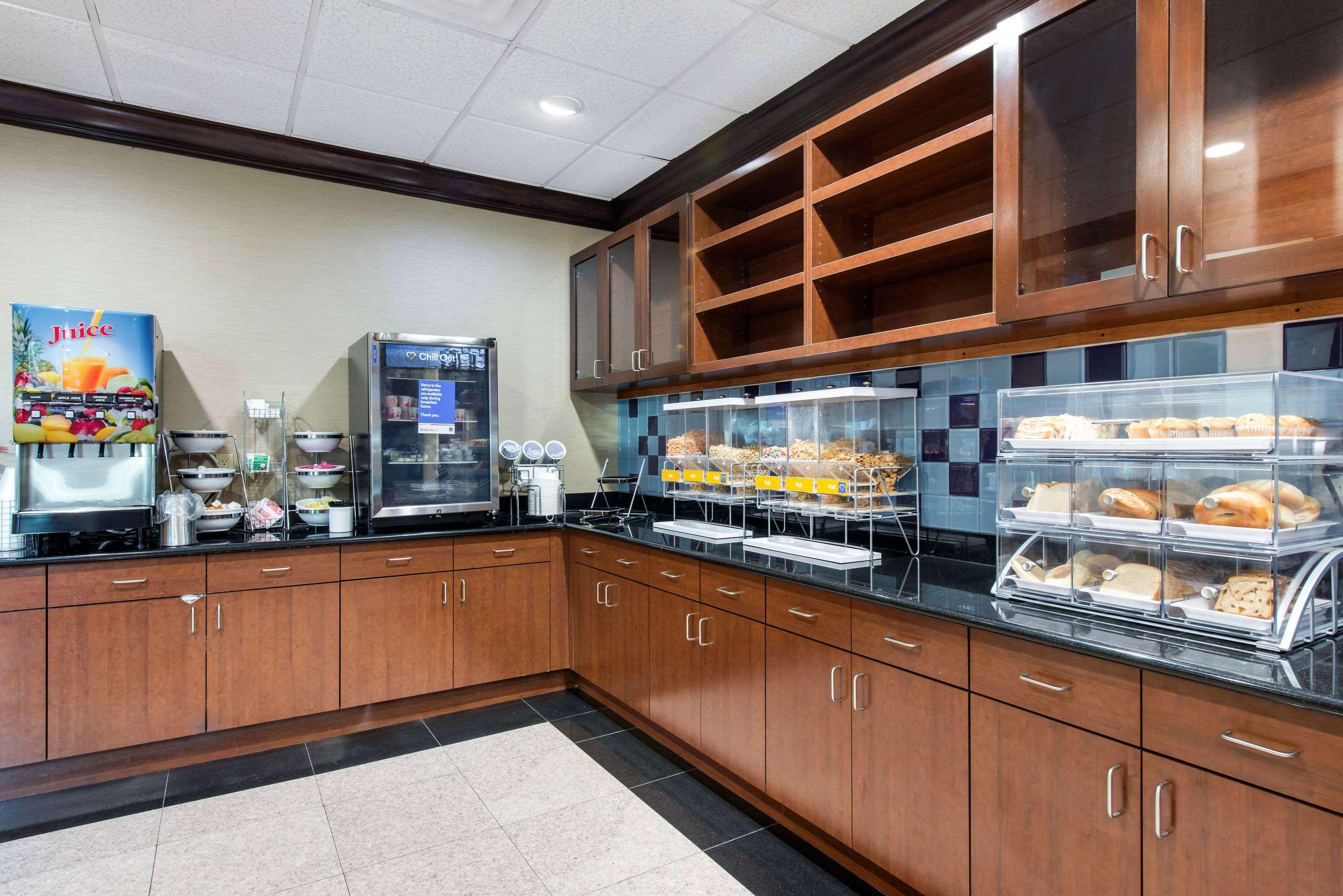 Comfort Inn & Suites Tavares North Buitenkant foto