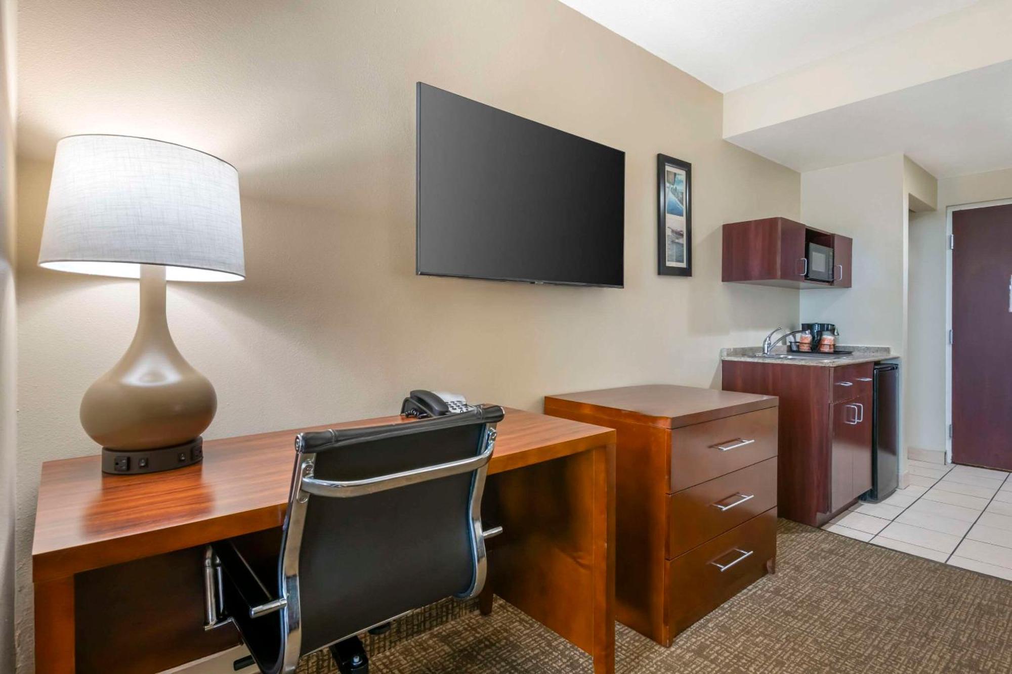 Comfort Inn & Suites Tavares North Buitenkant foto