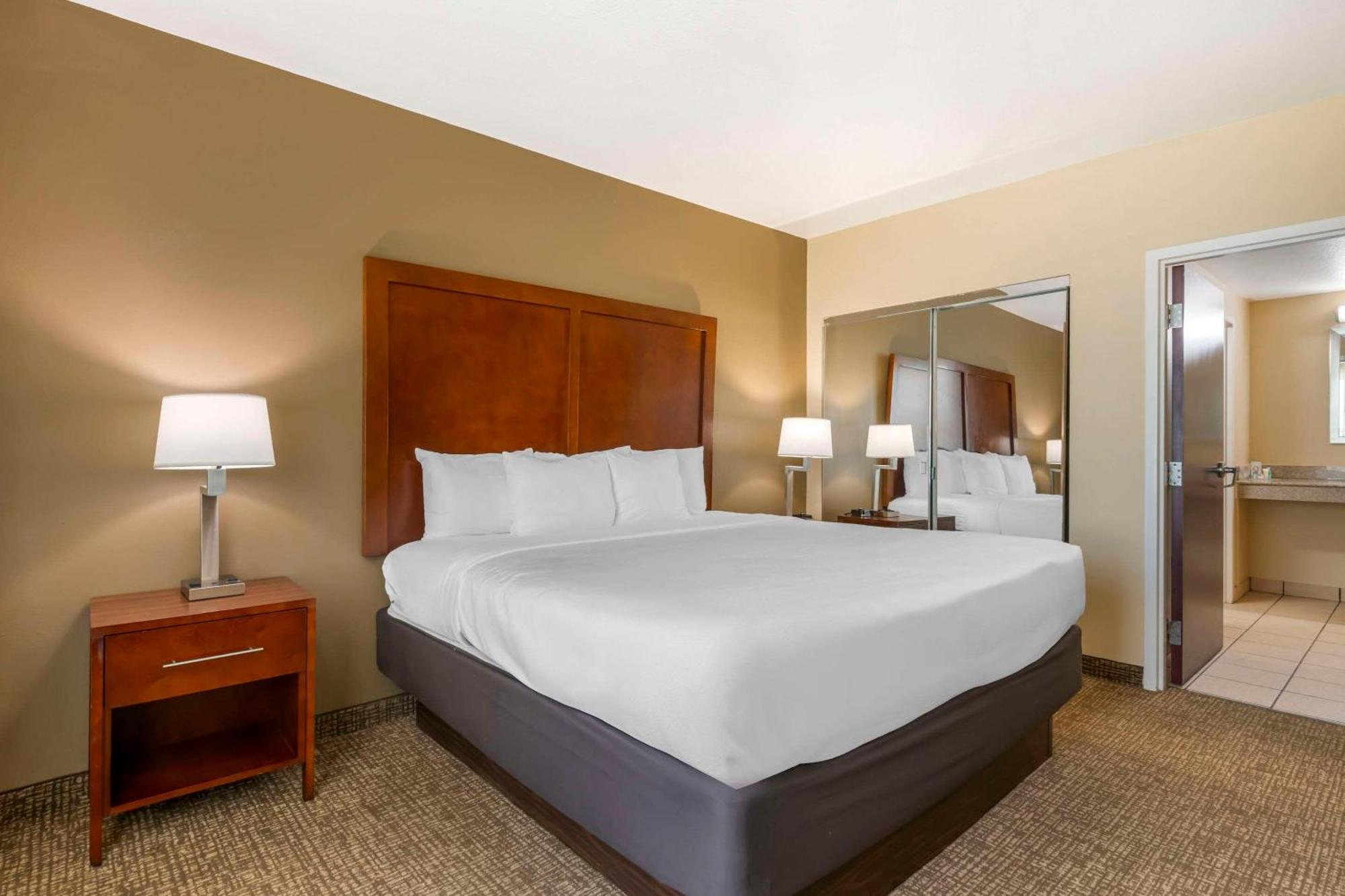 Comfort Inn & Suites Tavares North Buitenkant foto