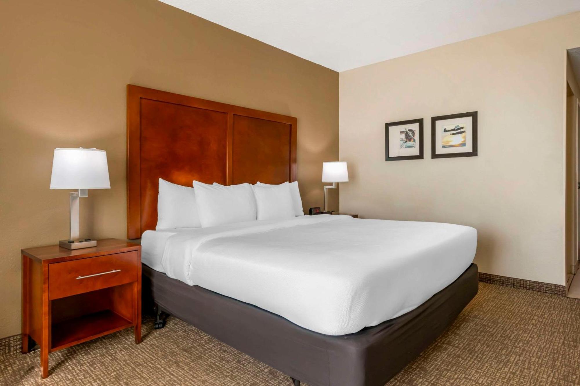 Comfort Inn & Suites Tavares North Buitenkant foto